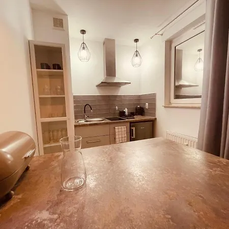 Exclusive Apartments, With Parking 아파트 슈체친